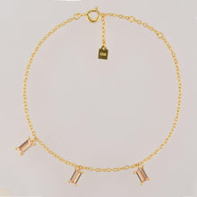 Load image into Gallery viewer, Champaign Ina Gold Bracelet
